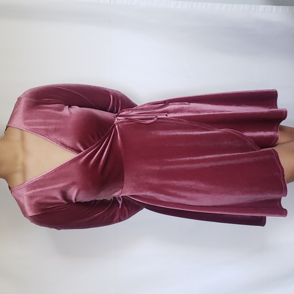 Long-sleeve HYFVE Pink Velvet Wrap-Tie dress - Picture 2 of 6
